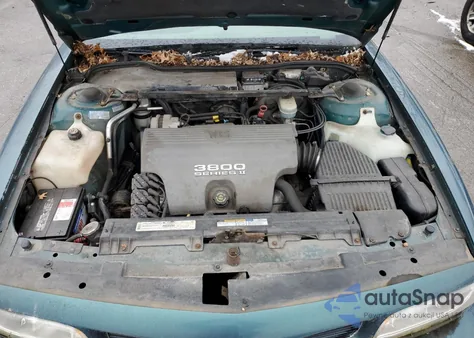 1998 Oldsmobile 88 Base из США, поврежденный, VIN 1G3HN52K0W4834609